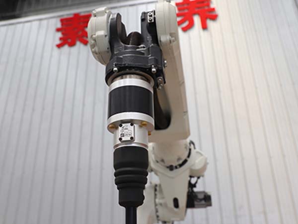 自動焊接機器人的觸頭多久更換一次？